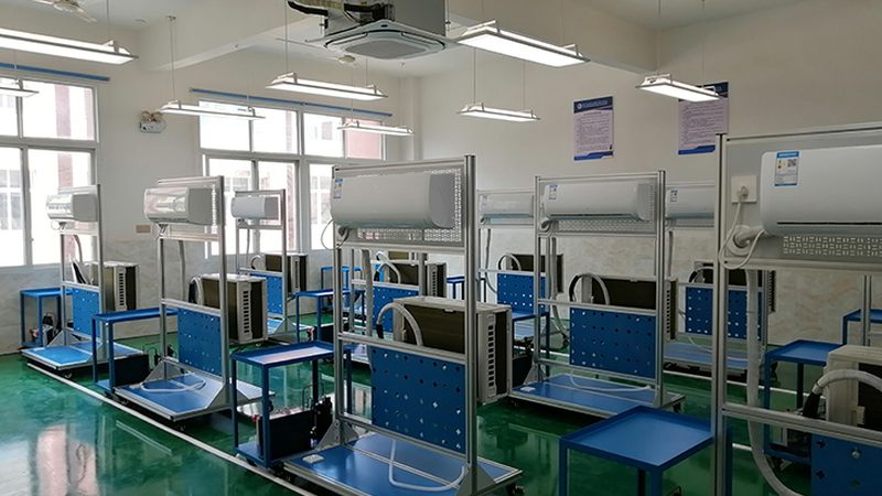 风冷式工业冷水机代理加盟：揭秘行业背后的关键因素**